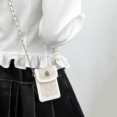 Ốp Lưng Cho Samsung Galaxy Z FLip 6 / Z Flip Vải Bố Dạng Ví Có Dây Đeo Dài - BUM STORE GALAXY CASE