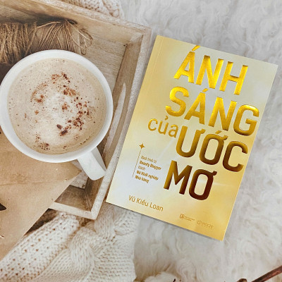 Sách - Ánh sáng của ước mơ