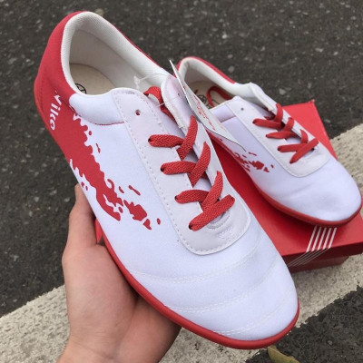 Giày đá bóng hè hiệu Wk Ultra 3 đế TF