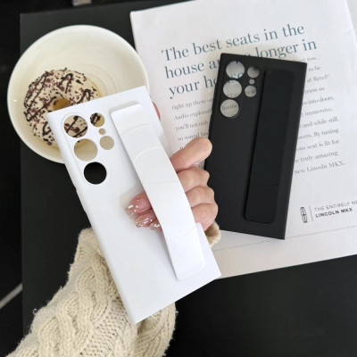 Ốp Lưng Cho Samsung Galaxy S25 Ultra Nhám Likgus Strap Siêu Mỏng Bảo Vệ Camera Kèm Dây Silicone Tiện Lợi - Hàng chính hãng