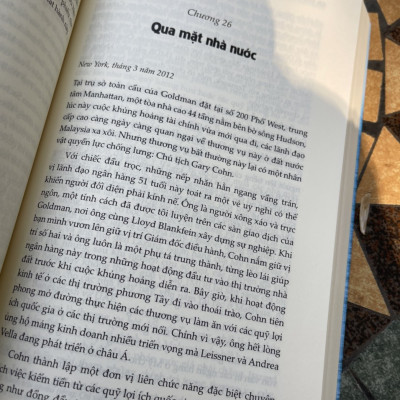 (ẤN BẢN 2022) CÁ VOI TỶ ĐÔ - Câu chuyện về kẻ đã lừa cả Phố Wall, Hollywood và thế giới – Bradley Hope – Tom Wright – Khánh Trang – Bestbooks – Bìa mềm