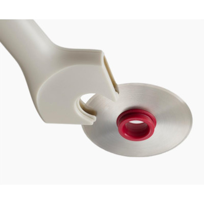 Dụng cụ cắt bánh Pizza lưỡi dao inox 304 cao cấp Joseph Joseph - 009927