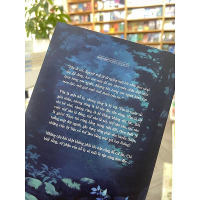 Sách - Yêu Hồ Kỳ Nữ - Nhã Nam