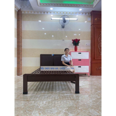 Giường sắt khung hộp kiểu mới bọc simili - Kích thước 1mx2m