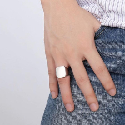 Nhẫn nam titan thép không gỉ inox cao cấp thời trang mặt trơn vuông to trangsucpt màu trắng PTNNA23