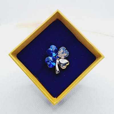 Cài áo bông hoa 4 cánh xanh