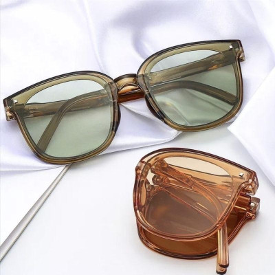 Mắt kính mát thời trang gấp gọn tiện lợi chống tia UV dành cho nam và nữ