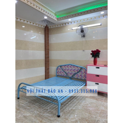 Giường sắt 1m6 x 2m bảo hành 1 năm