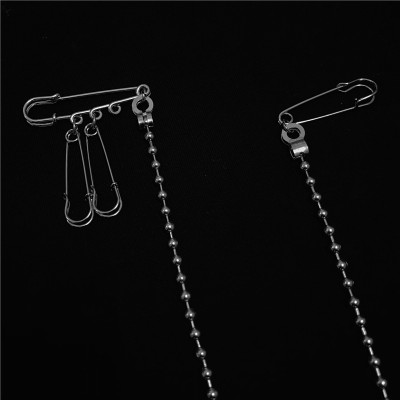 Cài áo xích titan chuỗi hạt phong cách Âu Mỹ street style cực cool ngầu