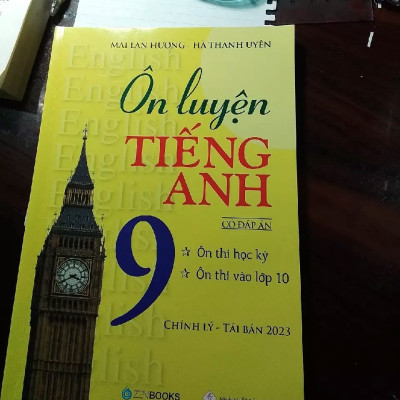 Sách - Ôn Luyện Tiếng Anh 9 (Có Đáp Án) Mai Lan Hương