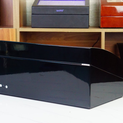 Hộp Đựng Đồng Hồ Cơ 6 Xoay + 7 Trưng Bày Vỏ Gỗ Sơn Mài (Đèn LED)