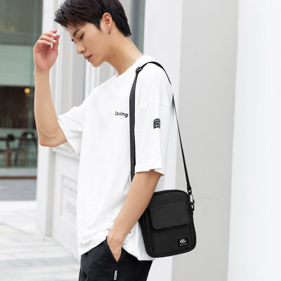 Túi đeo chéo nam nữ thời trang BEE GEE 0127 để điện thoại ipad chống thấm nước đẹp chất lượng tốt