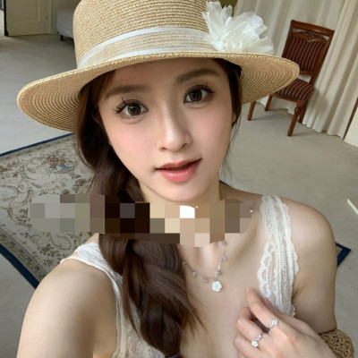 Nón đi biển mũ rộng vành phớt cao bồi cho nữ đai trắng gắn hoa xinh chất liệu cói chống nắng thoáng mát thời trang Hàn Quốc  dona240707