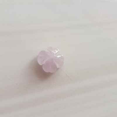 Trang sức phối vòng tay Bông Hoa Cỏ 4 Lá Màu TRẮNG BÓNG TÍM NHẸ đẹp Size bông 14mm x 6mm x lỗ đk 2mm Nữ phối với Vòng đeo tay, làm mặt dây chuyền, mặt nhẫn đeo ạ