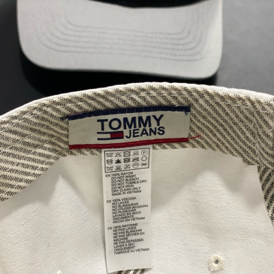 Nón kết, mũ lưỡi trai Tom USA phối vải jeans form chuẩn thời trang cao cấp