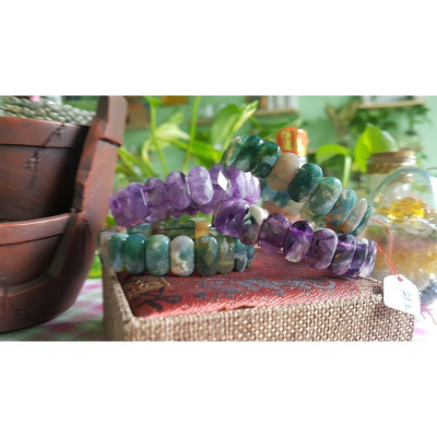 Vòng tay đá phong thủy