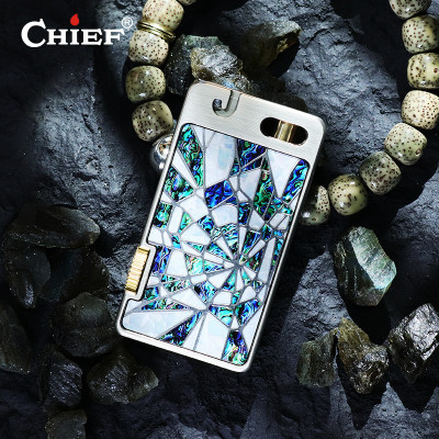 Hột Quẹt Bật Lửa Xăng Đá Chief CF721-BG Mở Nắp Đánh Lửa Tự Động Khảm Xà Cừ Độc Đáo Lạ Mắt