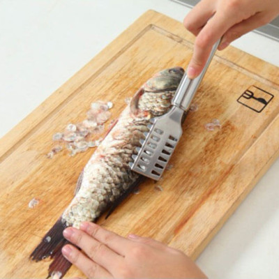 Dụng cụ đánh vẩy cá tiện lợi dễ sử dụng - HENRYSA