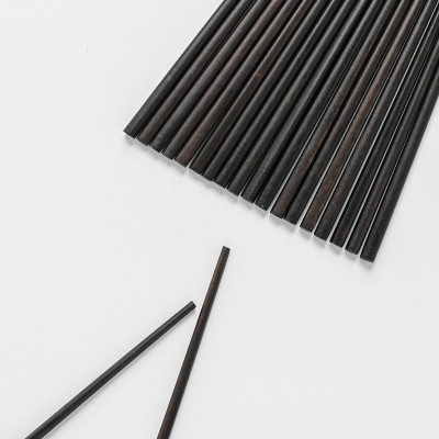 Bộ 10 đôi đũa gỗ cẩm trơn Thăng Long PHUSANG được làm từ gỗ tự nhiên không chất bảo quản dùng trong nhà hàng khách sạn và bàn ăn