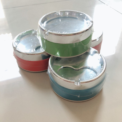 Gạt tàn thuốc nắp xoay - Màu giao ngẫu nhiên