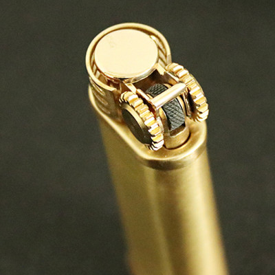 Vỏ Hột Quẹt Bật Lửa Xăng Đá Zorro Z588-301 Thiết Kế Nhỏ Gọn Tiện Dụng - Dùng Xăng Bấc Đá Cao cấp