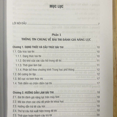Sách - Hướng dẫn thi đánh giá năng lực của Đại học Quốc gia Hà Nội năm 2025 (Highschool Student Assessment - HSA)