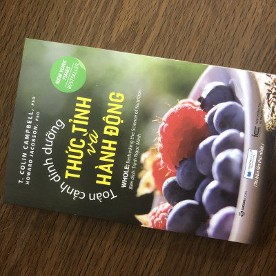 Toàn cảnh dinh dưỡng - Thức tỉnh và hành động (TB), tặng sách: Mặt trái của yêu thương