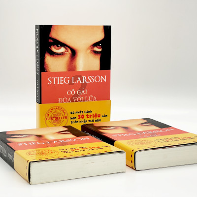 Tiểu Thuyết Trinh Thám - Cô Gái Đùa Với Lửa - Stieg Larsson