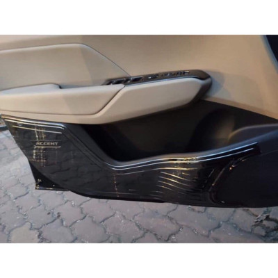Ốp Tapli titan Cửa Xe dành cho Hyundai Accent 2018 2019 2020 2021 tặng kèm thêm keo 