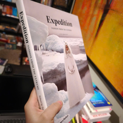Sách - Expedition: Fashion from the Extreme by Patricia Mears - Fashion / Art