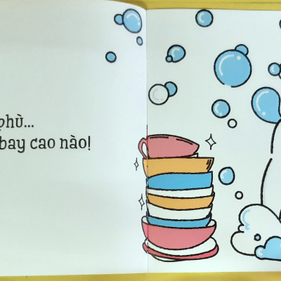Sách Cho Bé Ehon Những Mẩu Chuyện Vụn Vặt Của Maru - Maru Tập Rửa Bát
