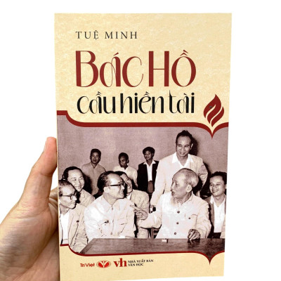 Sách - Bác Hồ Cầu Hiền Tài (Tái Bản 2025)