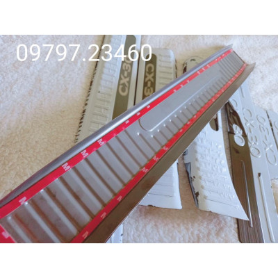 Ốp bậc cửa , nẹp bước chân mazda CX30 2021-2022 cao cấp -mẫu Titan 8 chi tiết