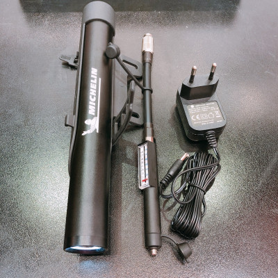 Máy bơm lốp xe đạp, xe máy, mô tô siêu tốc MICHELIN 12320 dùng pin