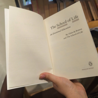 Sách - The School of Life: An Emotional Education by  Alain de Botton - Sách tiếng anh, tâm lý, triết học