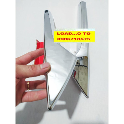 Ốp Trang Trí Mặt ca Lăng Toyota Cross 2022-2020 Mạ Crom