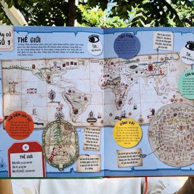 Sách Khám Phá - 80 Bản Đồ Vòng Quanh Thế Giới - Khám Phá Thế Giới Cùng Cuốn Bản Đồ Khổng Lồ, Gồm 52 Tấm Bản Đồ Minh Họa Sinh Động -  Á Châu Books, Bìa Cứng, In Màu