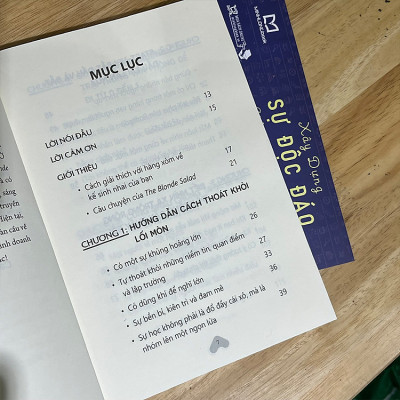 Sách: Xây Dựng Sự Độc Đáo - Cách Để Khởi Nghiệp Từ Đam Mê - ML