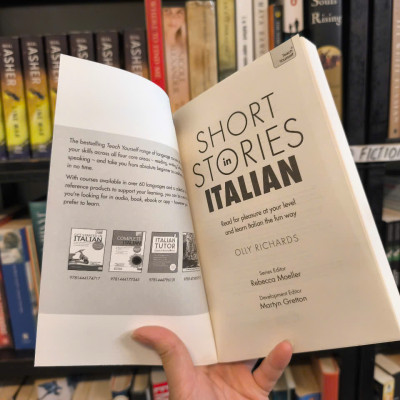 Sách - Short Stories in Italian by Olly Richards - Sách bìa mềm