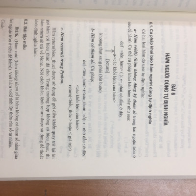 Combo 2 Cuốn Sách Làm Quen Ngôn Ngữ Lập Trình Python: Tớ Học Lập Trình - Làm Quen Với Python + Bài Tập Lập Trình Cơ Bản Với Ngôn Ngữ Python