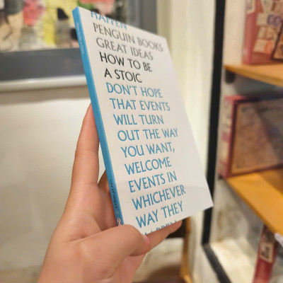 Sách - How To Be a Stoic: Simone de Beauvoir (Penguin Great Ideas) by Epictetus/Khổ Pocket/History & Schools of Thought