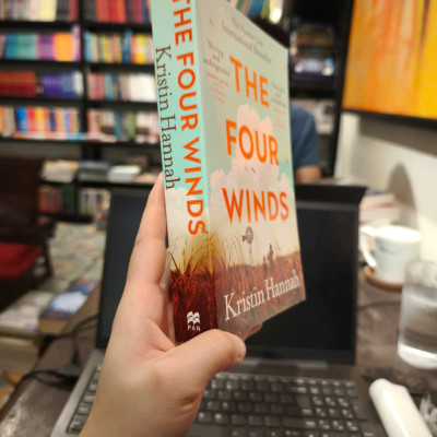 Sách - The Four Winds by Kristin Hannah - Historical Fiction / Fiction in English