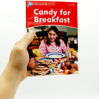 Dolphin Readers Level 2: Candy For Breakfast