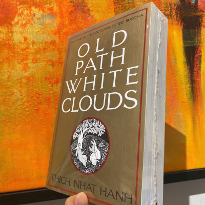 Sách - Old Path White Clouds by Thích Nhất Hạnh  - Triết Học, Tôn Giáo tiếng Anh - Philosophy, Religion