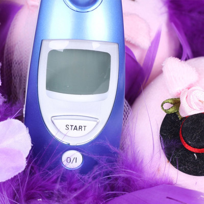 Nhiệt Kế Hồng Ngoại Đo Trán Microlife FR1DZ1