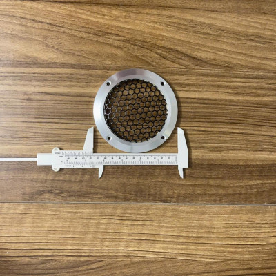 Lưới loa, khung bảo vệ loa gồm vành nhôm bạc và lưới sắt màu đen nhiều kích cỡ từ Hà Nội