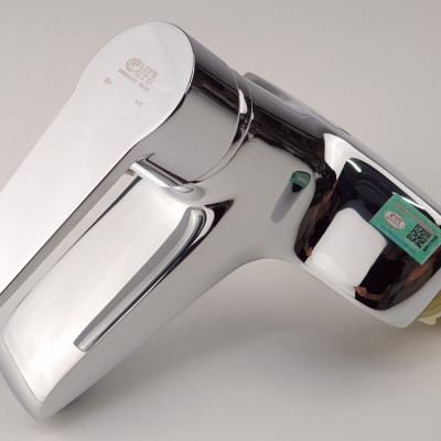 Vòi Lavabo nóng lạnh 2 chân Đồng mạ Chrome Eurolife EL-AZA03-1 (Trắng bạc)