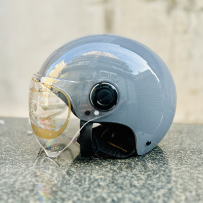 Mũ bảo hiểm xe máy 1/2 Royal M162K có kính màu trắng trong che bụi dành cho nam và nữ đi xe máy chính hãng