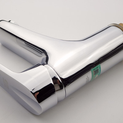 Vòi lavabo nóng lạnh Eurolife EL-3002 (Trắng bạc)