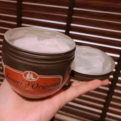 Kem Dưỡng Thể Hương Nước Hoa Thanh Long 300gr - Tesori d